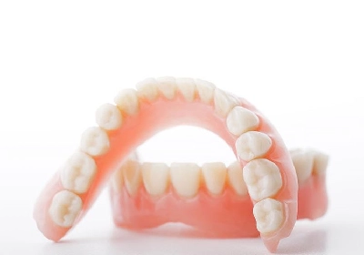 انواع دندان مصنوعی متحرک و ثابت
